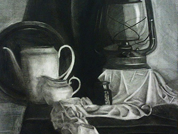 Натюрморт нарисован мокрым соусом и углем